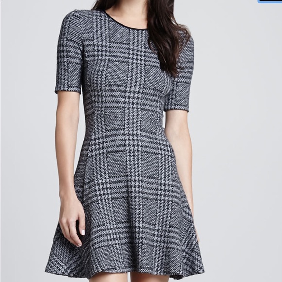Theory Nikay Drop-Skirt Plaid Dress - Picture 3 of 10